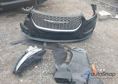 2025 Chrysler Pacifica Select z USA, uszkodzony, nr VIN 2C4RC1BG8SR551400